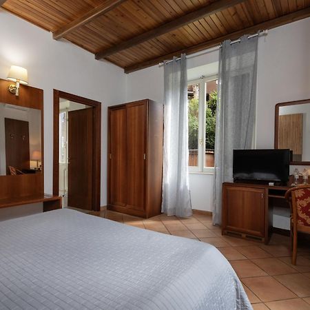 Comfort Rooms Villa Gaia Tor Vergata Ρώμη Εξωτερικό φωτογραφία